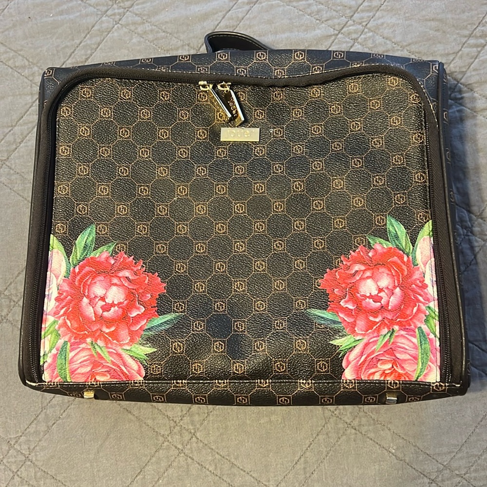 Large multi compartment Jouer makeup travel bag